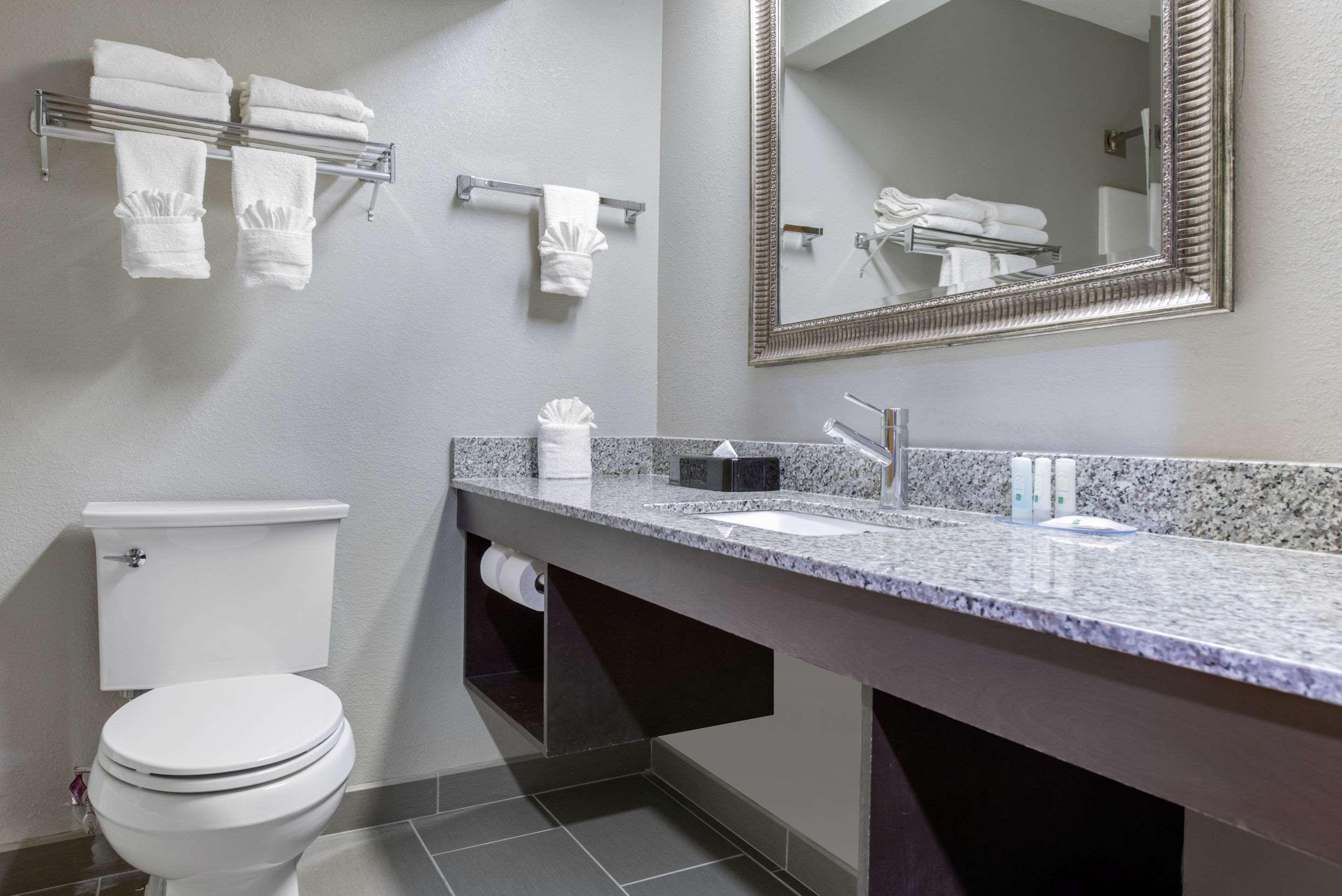 Quality Inn & Suites Brownsburg - Indianapolis West Екстер'єр фото