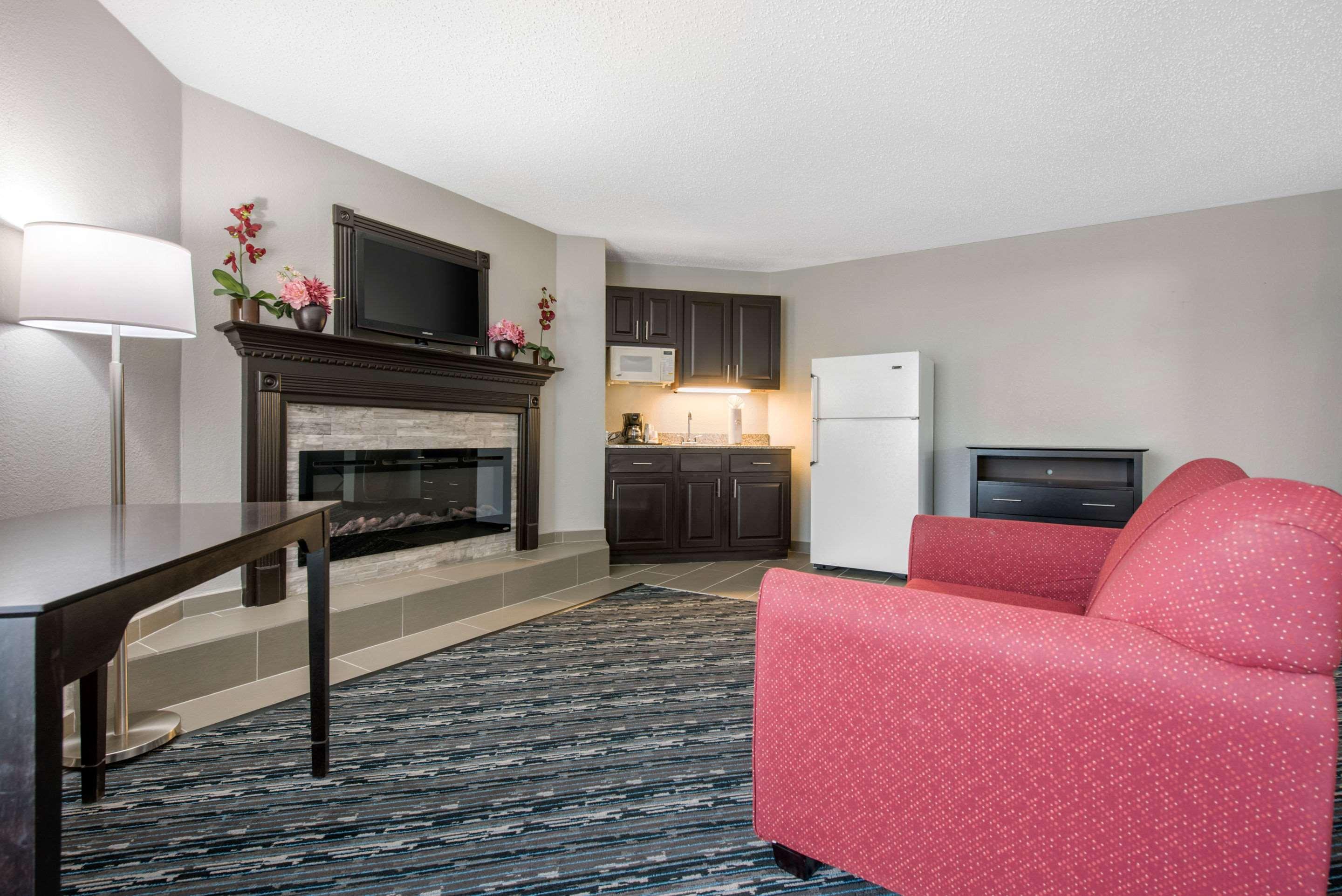 Quality Inn & Suites Brownsburg - Indianapolis West Екстер'єр фото