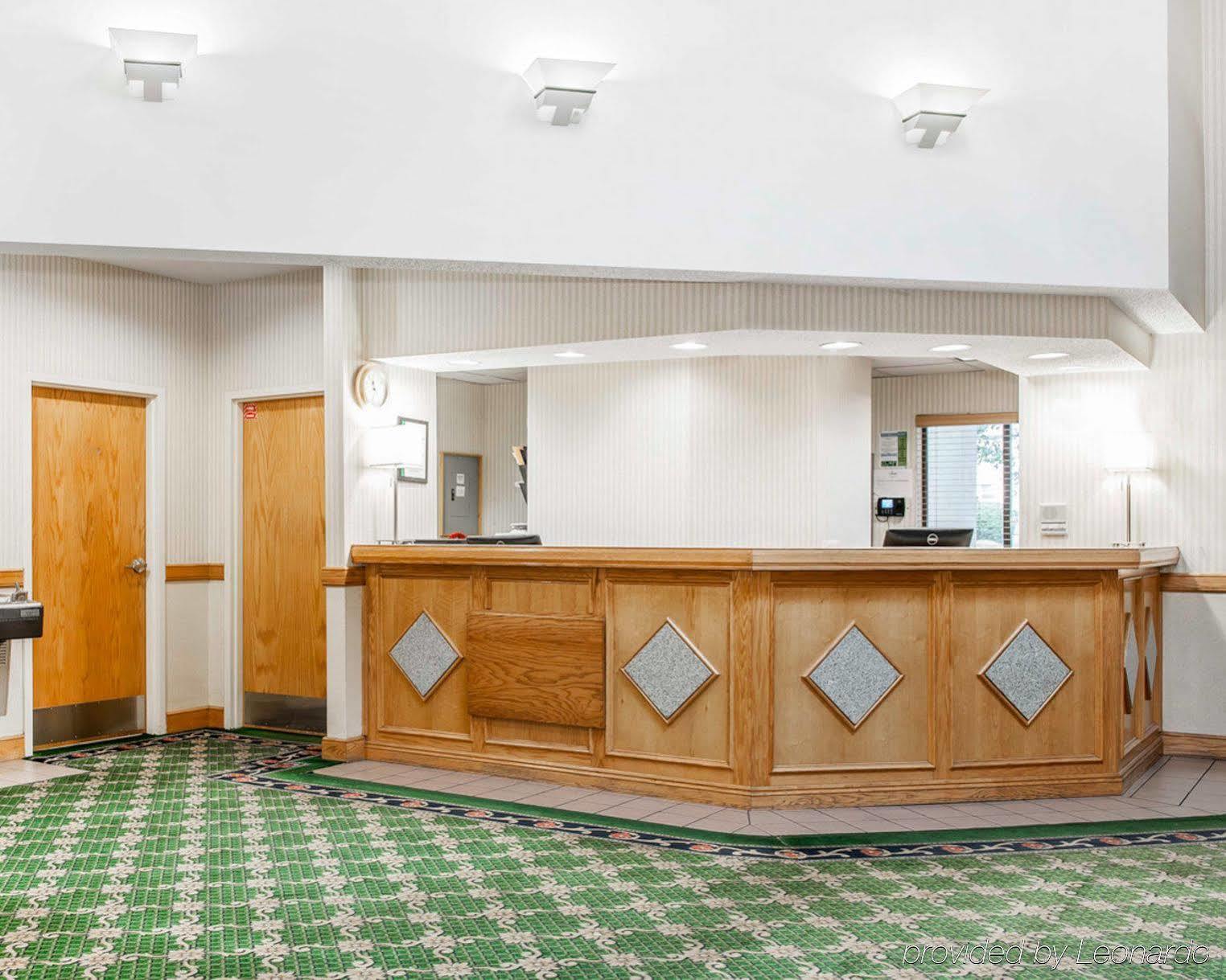 Quality Inn & Suites Brownsburg - Indianapolis West Екстер'єр фото