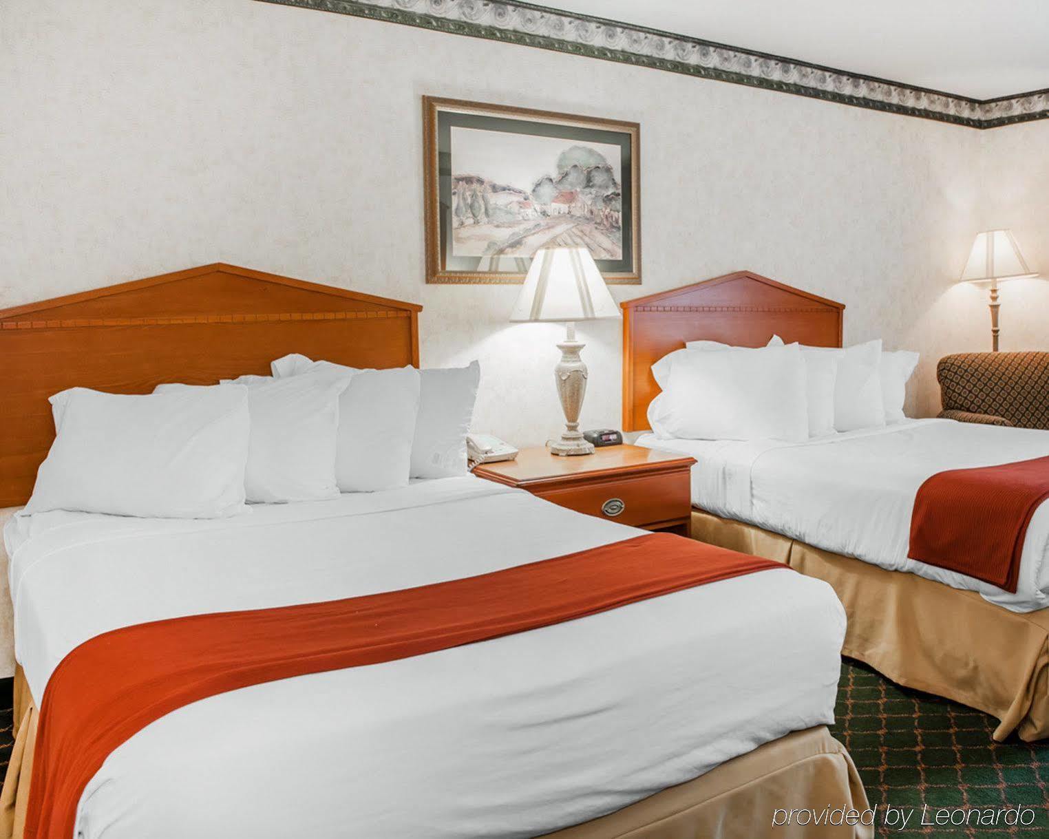 Quality Inn & Suites Brownsburg - Indianapolis West Екстер'єр фото