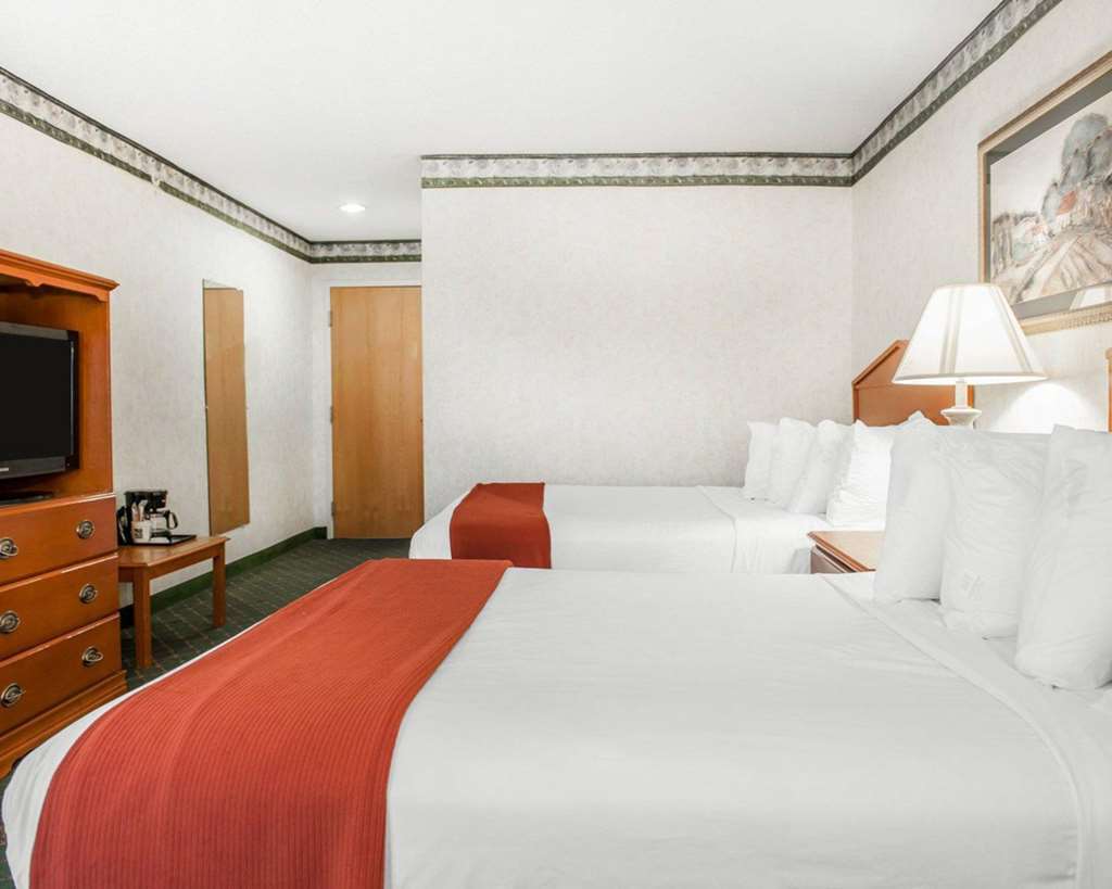 Quality Inn & Suites Brownsburg - Indianapolis West Номер фото