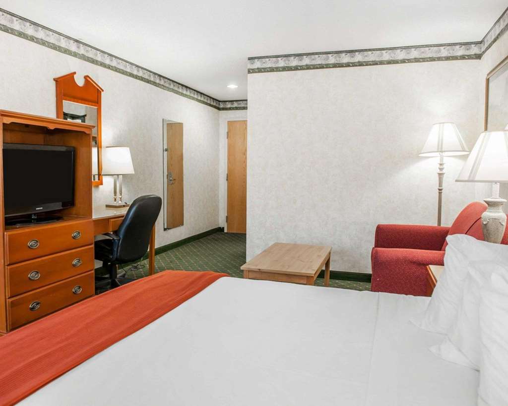 Quality Inn & Suites Brownsburg - Indianapolis West Номер фото