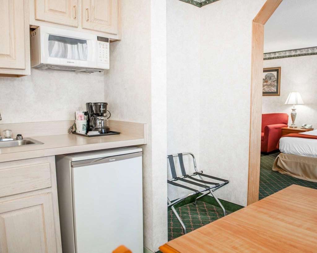 Quality Inn & Suites Brownsburg - Indianapolis West Номер фото