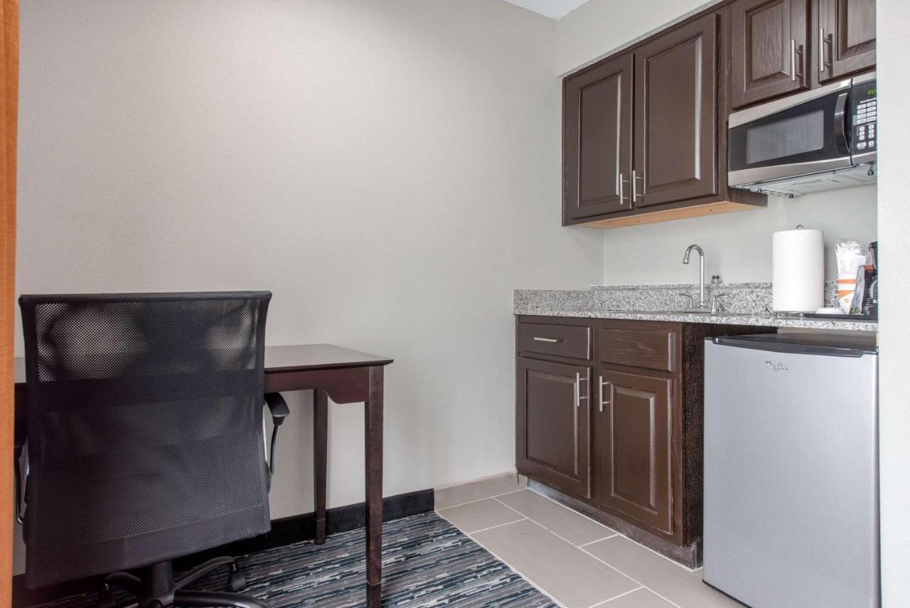 Quality Inn & Suites Brownsburg - Indianapolis West Екстер'єр фото